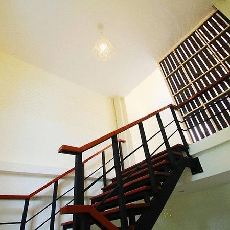 曼谷 Sakul House旅舍 外观 照片